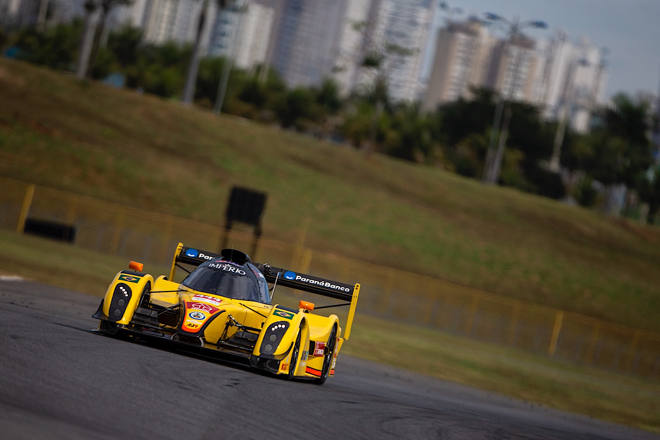 paralax cars